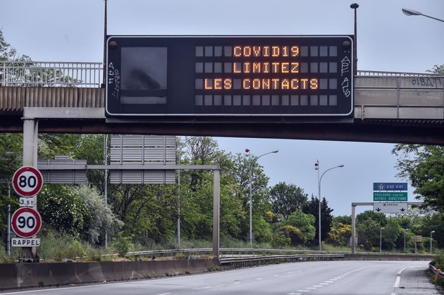 Une autoroute désertée près de Toulouse pendant le premier confinement le 1er mai 2020.