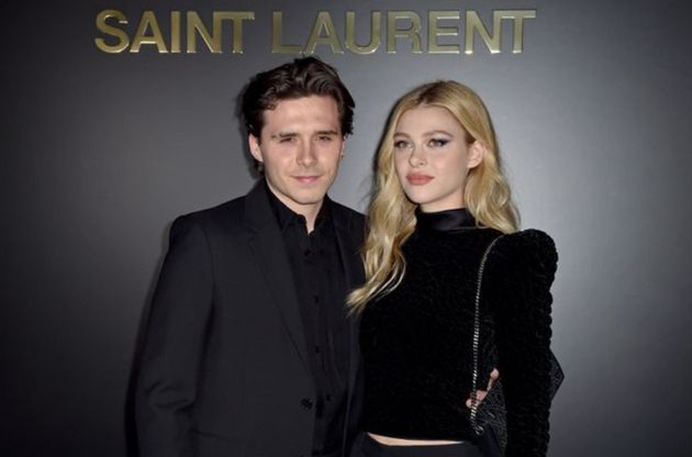 Brooklyn Beckham et Nicola Peltz, ici avant un défilé de Saint Laurent à Paris en février 2020, sont fiancé depuis l'été dernier.