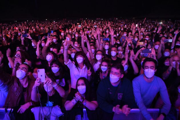 Un concert a eu lieu à Barcelone au Palau Sant Jord le 27 mars 2021 pour montrer que des concerts sont possibles malgré le Covid-19