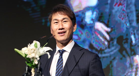 2019년 12월, '2019 프로축구 하나원큐 K리그 대상 시상식'에서 유상철 감독은 베스트포토상 수상 후 '건강하게 돌아오겠다'고