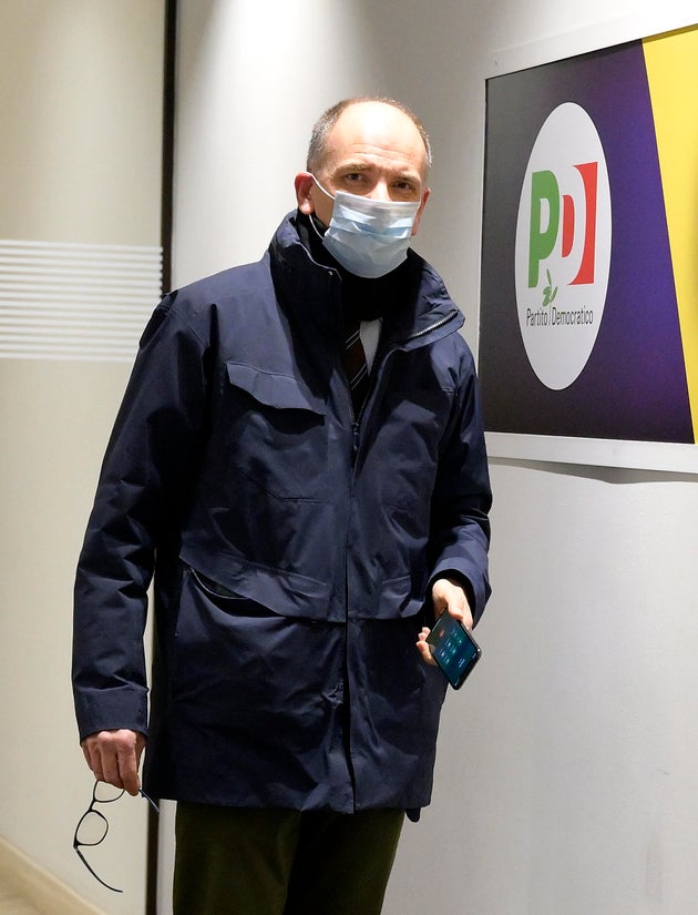 Alessandro Zan ad Accordi&Disaccordi (Nove): “Utero in affitto e adozioni gay nel Ddl? Fake news per disorientare l’opinione pubblica” Alessandro Zan ad Accordi&Disaccordi (Nove): “Utero in affitto e adozioni gay nel Ddl? Fake news per disorientare l’opinione pubblica”