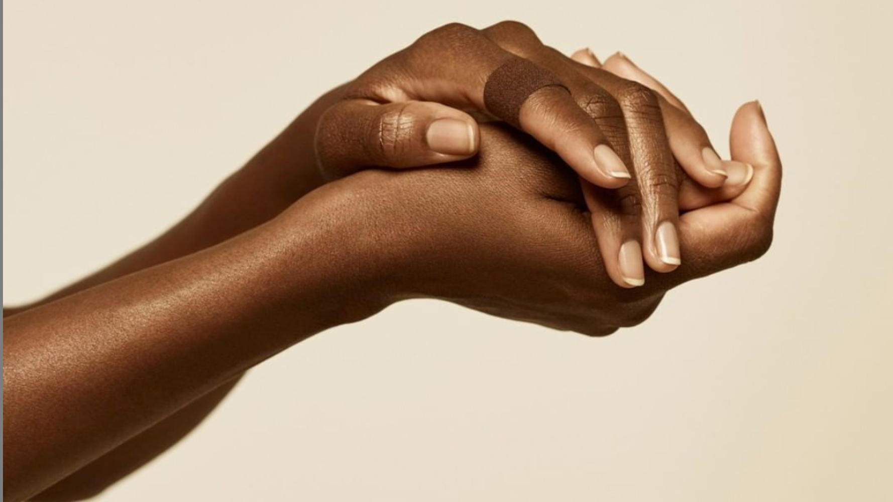 バンドエイド 多様な肌の色にあう新商品を発売 消費者からの声に応える ハフポスト World バンドエイド 多様な肌の色にあう新商品を発売 消費者からの声に応える ハフポスト World