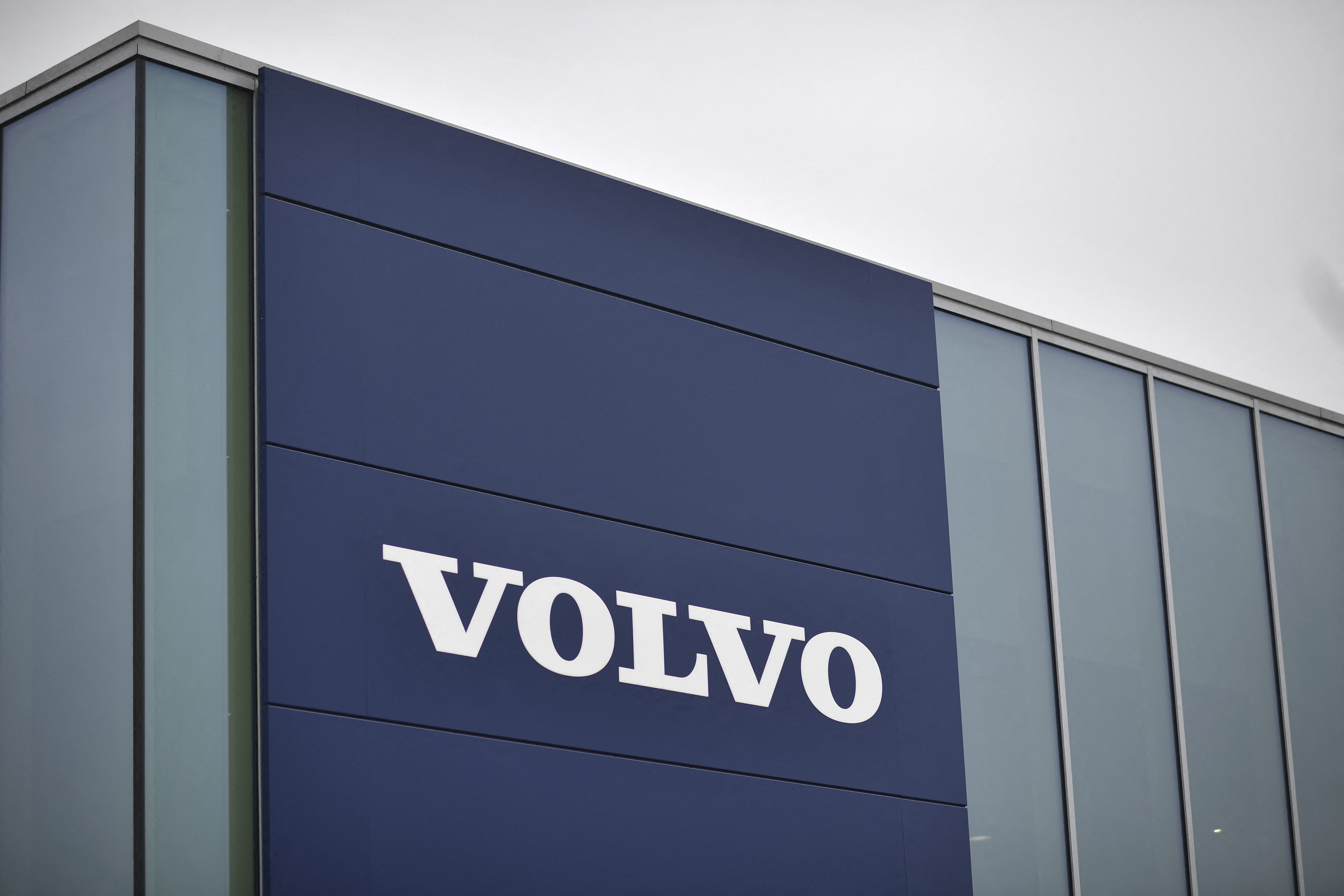 Volvo propose un congé parental de 6 mois à ses 40.000 employés