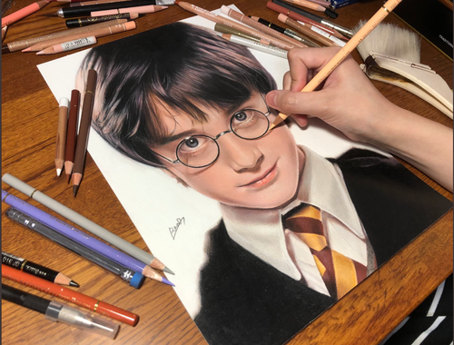本物そっくり色鉛筆で描いたハリー・ポッターがリアルすぎて