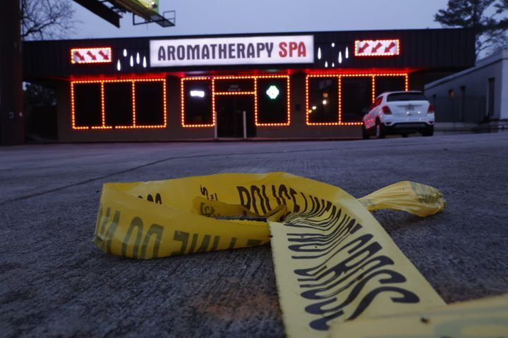 ジョージア州アトランタで3月17日起きた銃撃事件の現場の一つ。犯人は3つのマッサージ店で銃を乱射し、8人の命を奪った。そのうち6人はアジア系の女性だった。