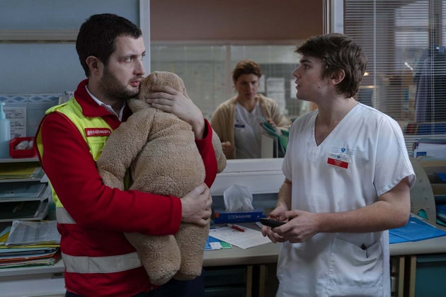 Karim Leklou (Arben Bascha) et Zacharie Chasseriaud (Hugo Wagner)