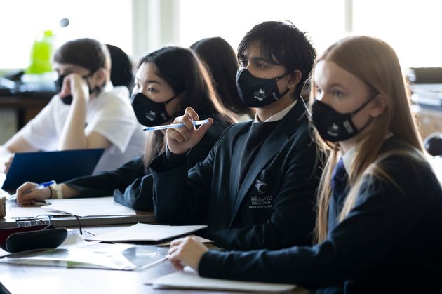 Huge Surge In Young People Wanting To Study Sciences To Stop The Next Pandemic