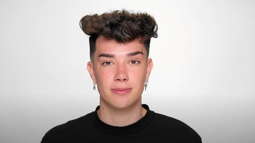 Le YouTuber James Charles reconnait avoir envoyé des "sextos" à des mineurs