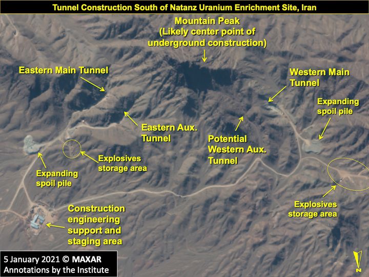 5 Ιανουαρίου 2021. Χάρτης με την περιοχή όπου κατασκευάζεται υποδομή με καταφύγια, στα νότια του Νατάνζ όπου βρίσκεται η εγκατάσταση εμπλουτισμού ουρανίου του Ιράν- Satellite image (c) 2019 Maxar Technologies.