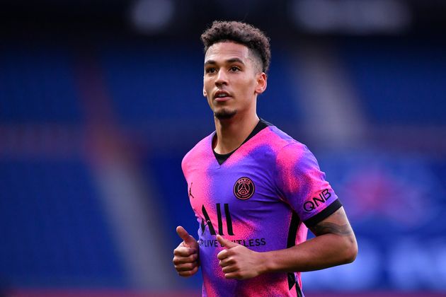 Thilo Kehrer a recruté par le Paris Saint-Germain pour un montant d'environ 40M d'euros