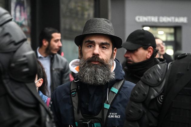 Jérôme Rodrigues, l'une des figures du mouvement des gilets jaunes, durant une manifestation le 12 décembre 2019. (DOMINIQUE FAGET / AFP)