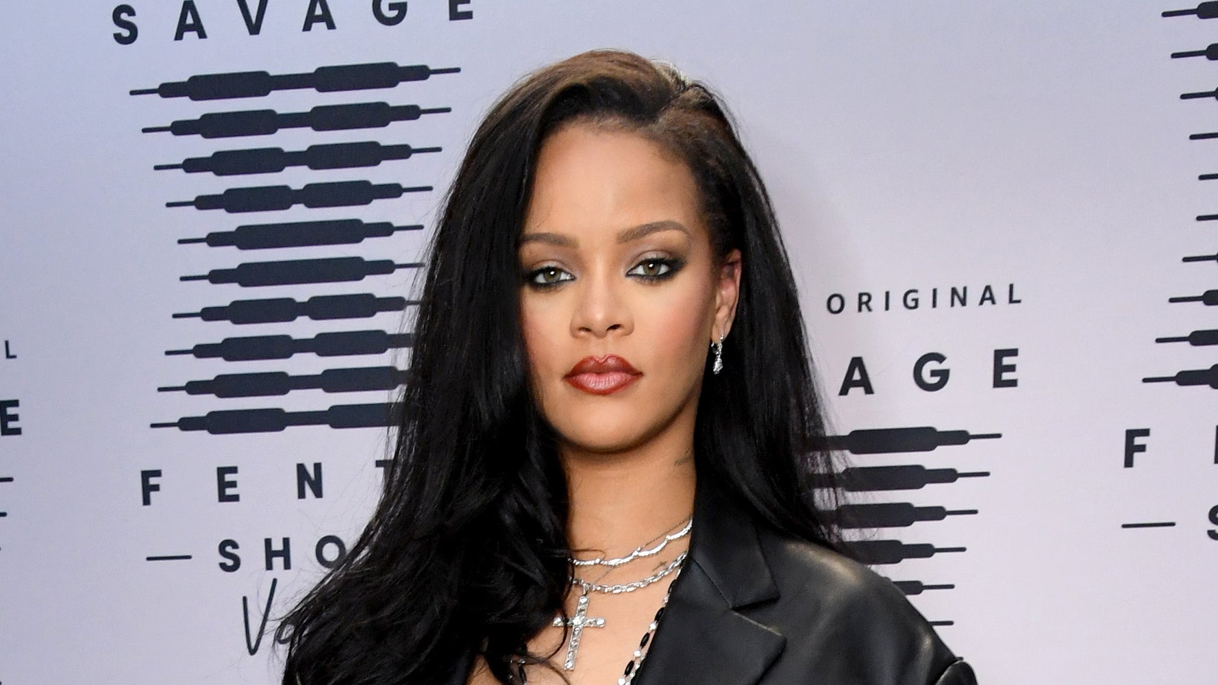 リアーナがnyの街に飛び出してアジア系へのヘイトクライムに抗議 憎しみをやめろ ハフポスト World リアーナがnyの街に飛び出してアジア系へのヘイトクライムに抗議 憎しみをやめろ ハフポスト World