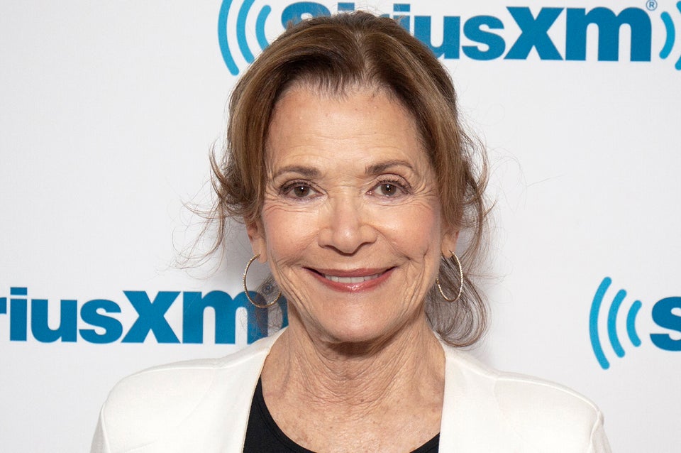 Jessica Walter, an Emmy-winning actor best known for her role as the endlessly meme-able Lucille Bluth in &ldquo;Arrested Dev