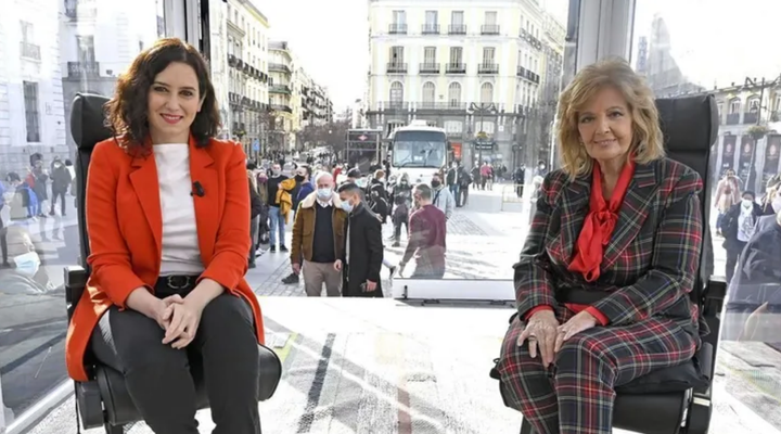 Isabel Díaz Ayuso y María Teresa Campos en 'La Campos Móvil'.