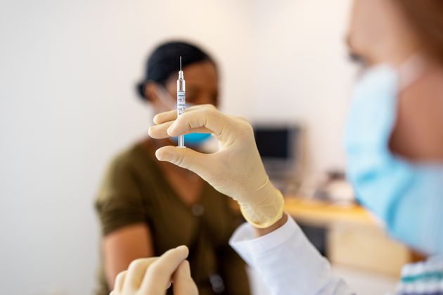 “J’ai du mal à respirer et je suis incapable de refouler l’angoisse qui monte”, raconte une phobique des aiguilles avant son vaccin Covid-19