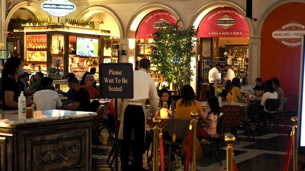 Un restaurant en intérieur au Venetian, le 6 avril 2021.