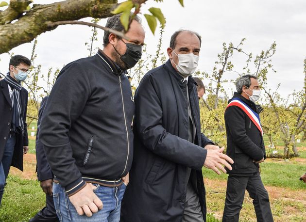 Castex en visite d'une exploitation en Ardèche le 10 avril 2021