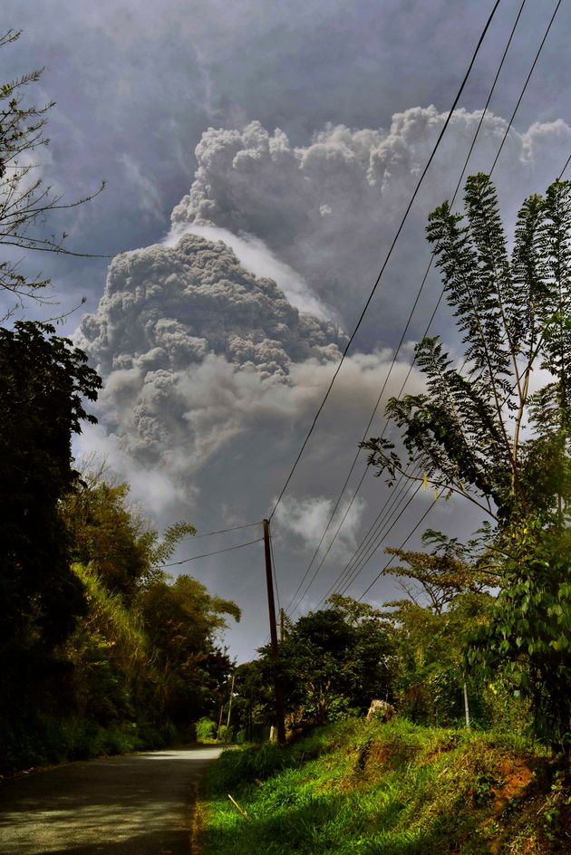 St Vincent Braces For More Explosions After Volcanic Eruption Huffpost - island tribes roblox volcano