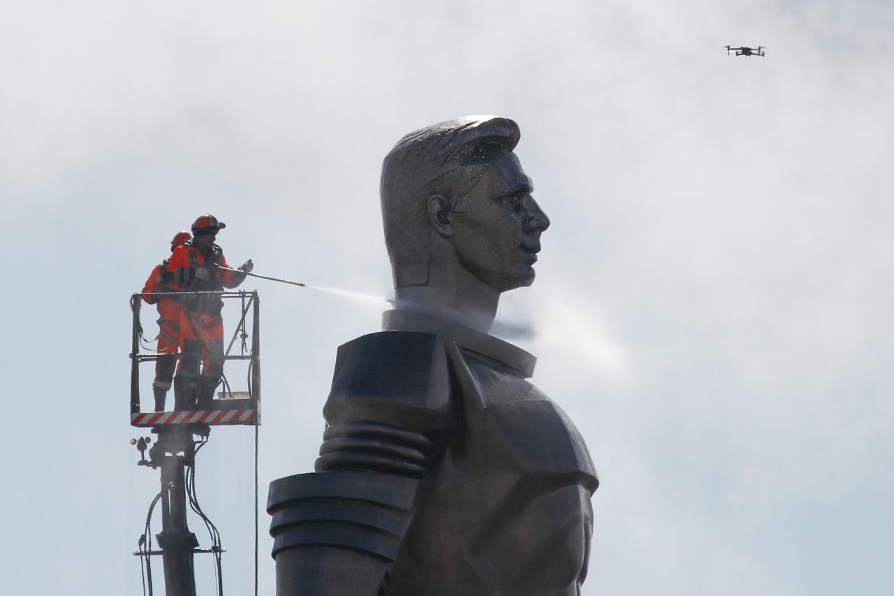 Το τεράστιο άγαλμα του Γκαγκάριν τη Μόσχα
