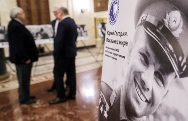 Πόστερ με τον Γκαγκάριν σε έκθεση φωτογραφίας ειδικά για την επέτειο. 