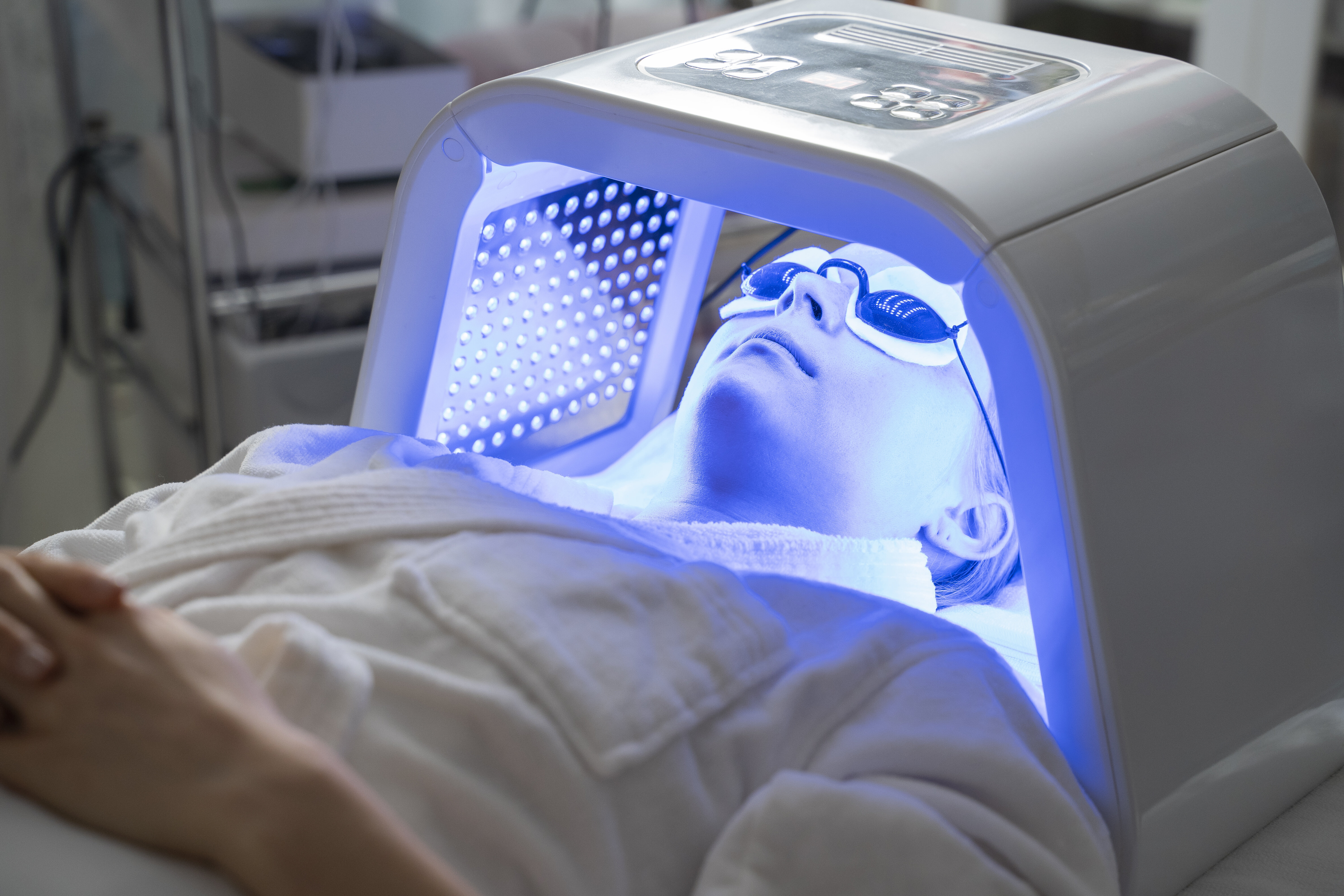 light therapy for estheticians