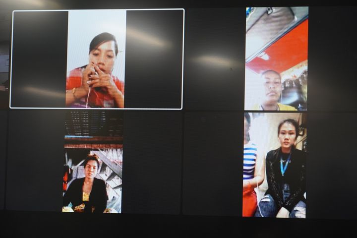 カンボジアからオンラインで記者会見に臨み、帰国を強いられた当時の状況を証言する女性たち