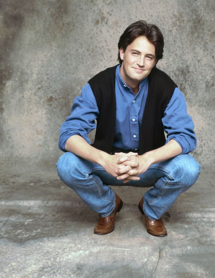 FRIENDS -- Pictured: Matthew Perry as Chandler Bing -- (Photo by Reisig & Taylor/NBCU Photo Bank/NBCUniversal via Getty Images via Getty Images)