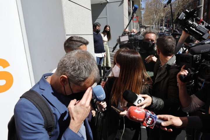 Cantó, hace unas semanas, cuando aún era de Ciudadanos