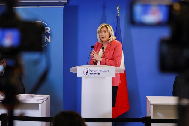 Marine Le Pen, présidente du Rassemblement national, donnant une conférence de presse au 