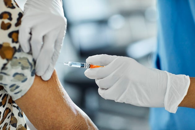 Vaccini, in Italia superato il traguardo di 15 milioni di somministrazioni Vaccini, in Italia superato il traguardo di 15 milioni di somministrazioni