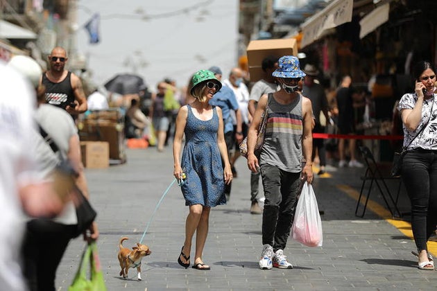In Israele da oggi senza mascherina all In Israele da oggi senza mascherina all