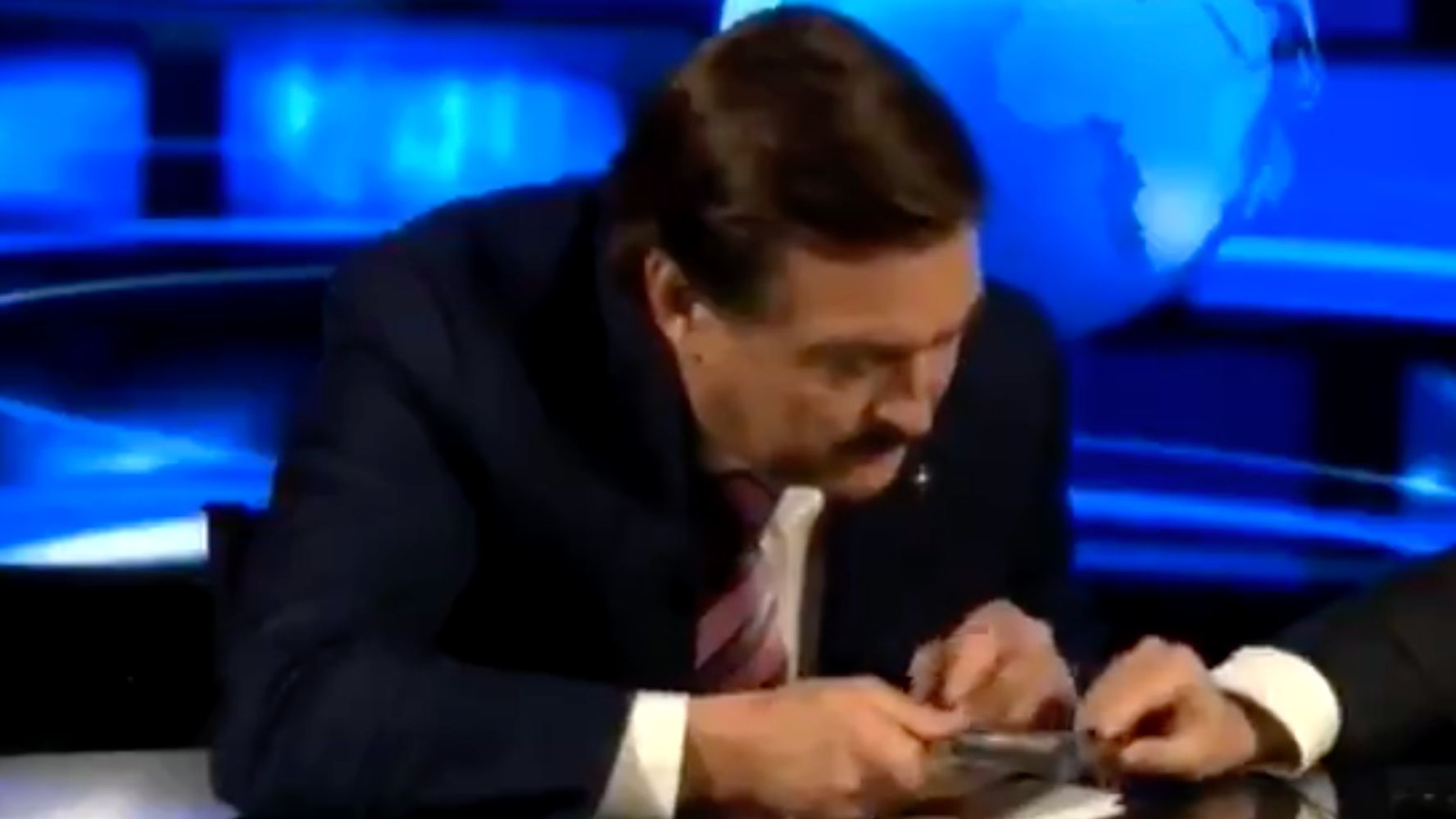 Mike Lindell Gets Pranked By Foul-Mouthed Caller Pretending To Be Trump