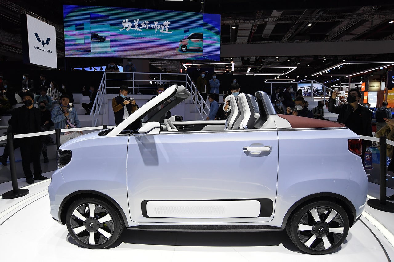 GM micro-convertible EV