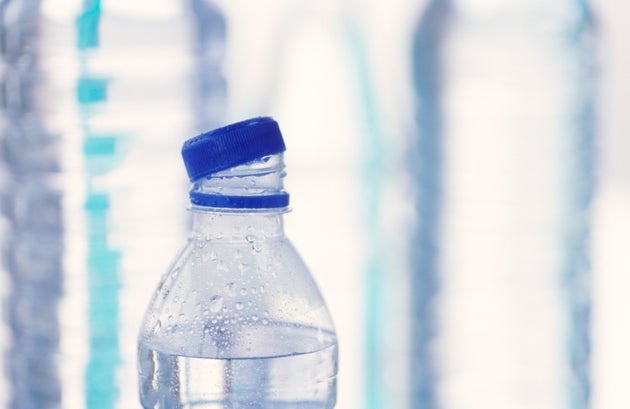 Bevono detergente credendola acqua: morti 2 ospiti di una Rsa alessandrina Bevono detergente credendola acqua: morti 2 ospiti di una Rsa alessandrina