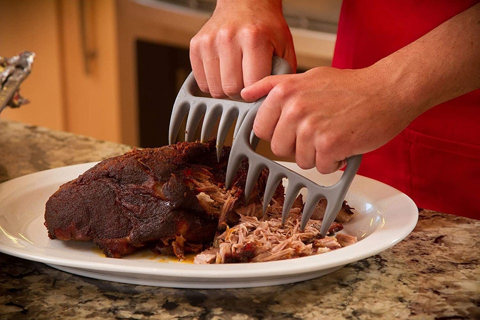 Meet Meat Claws, They'll Effortlessly Shred Meat Straight Off the Grill