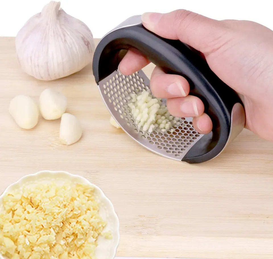 The garlic machine garlic press The Garlic Mate Vintage Kitchen Gadget  -M94