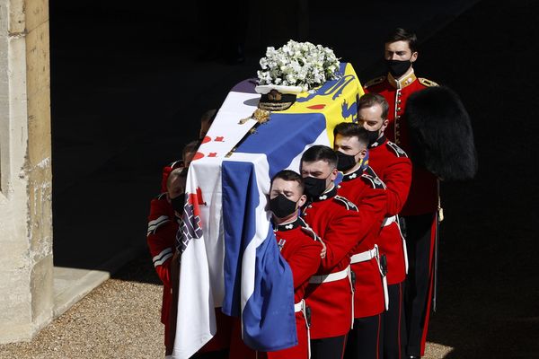 The bearer Party found by The Queen&rsquo;s Company, 1st Battalion Grenadier Guards, carry the coffin of Prince Philip to the