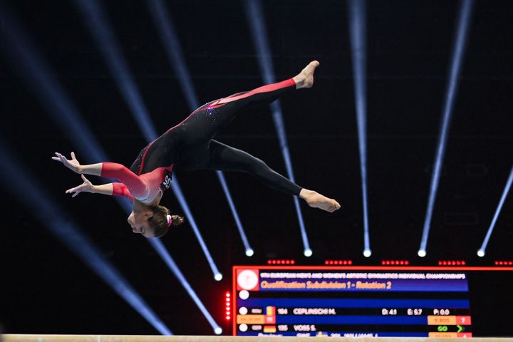 4月21日に開催されたヨーロッパ体操競技選手権の平均台に出場したサラ・ヴォス選手