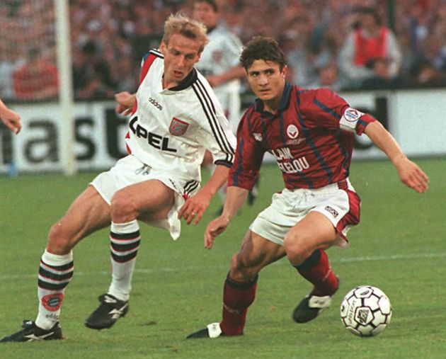 Bixente Lizarazu sous le maillot des Girondins de Bordeaux face au Bayern Munich en finale de la coupe UEFA, en mai 1996.