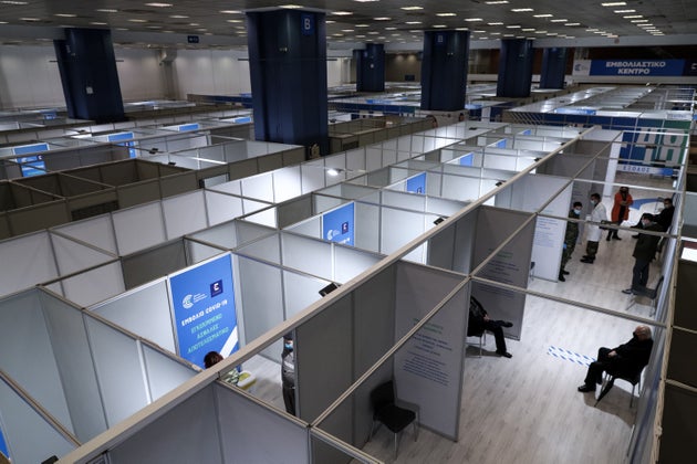 Συμφωνία «ανοσίας» Ε.Ε. με Pfizer για 1,8 δισ. εμβόλια