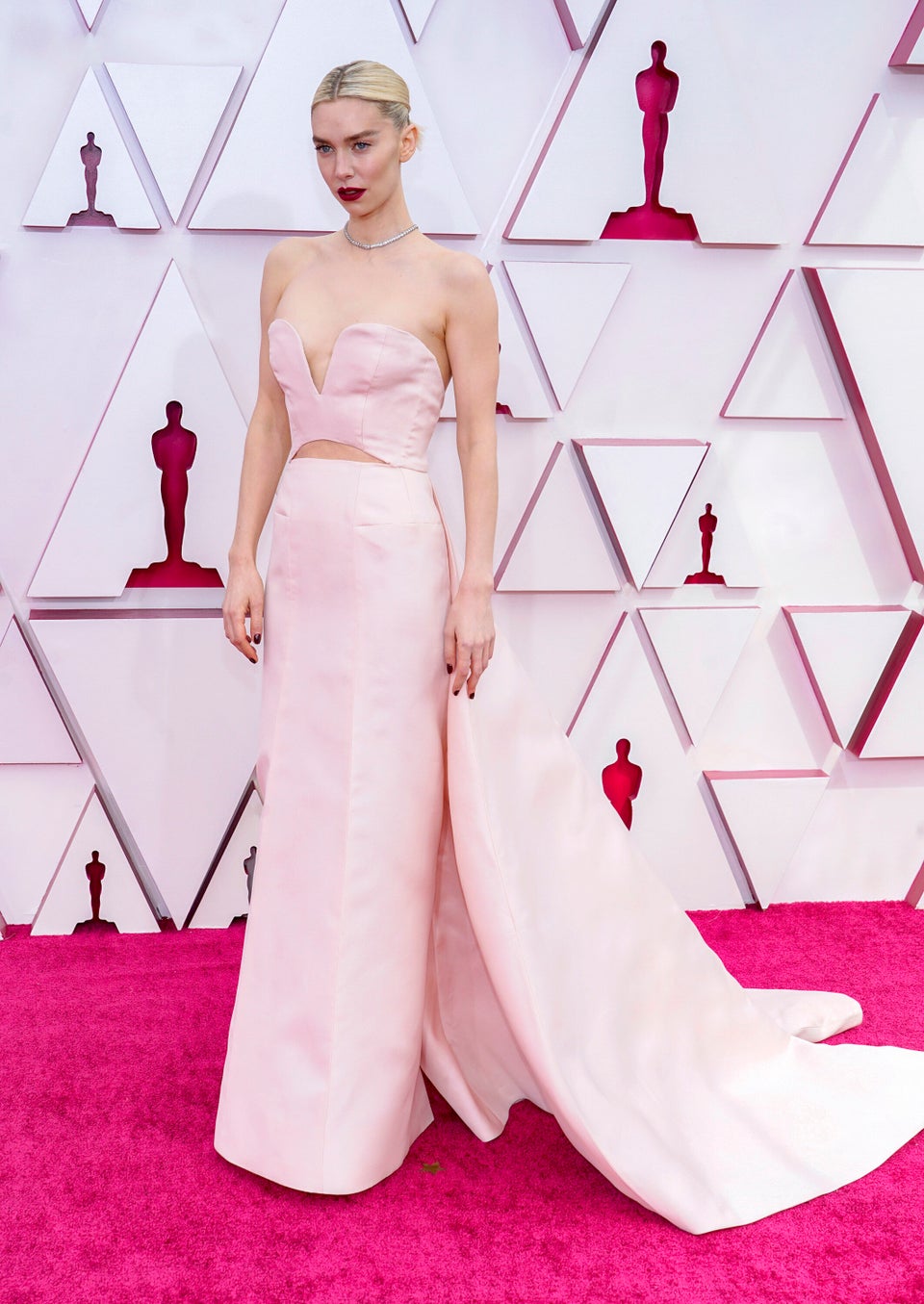 Best Dressed Stars at Oscars 2021 Red Carpet