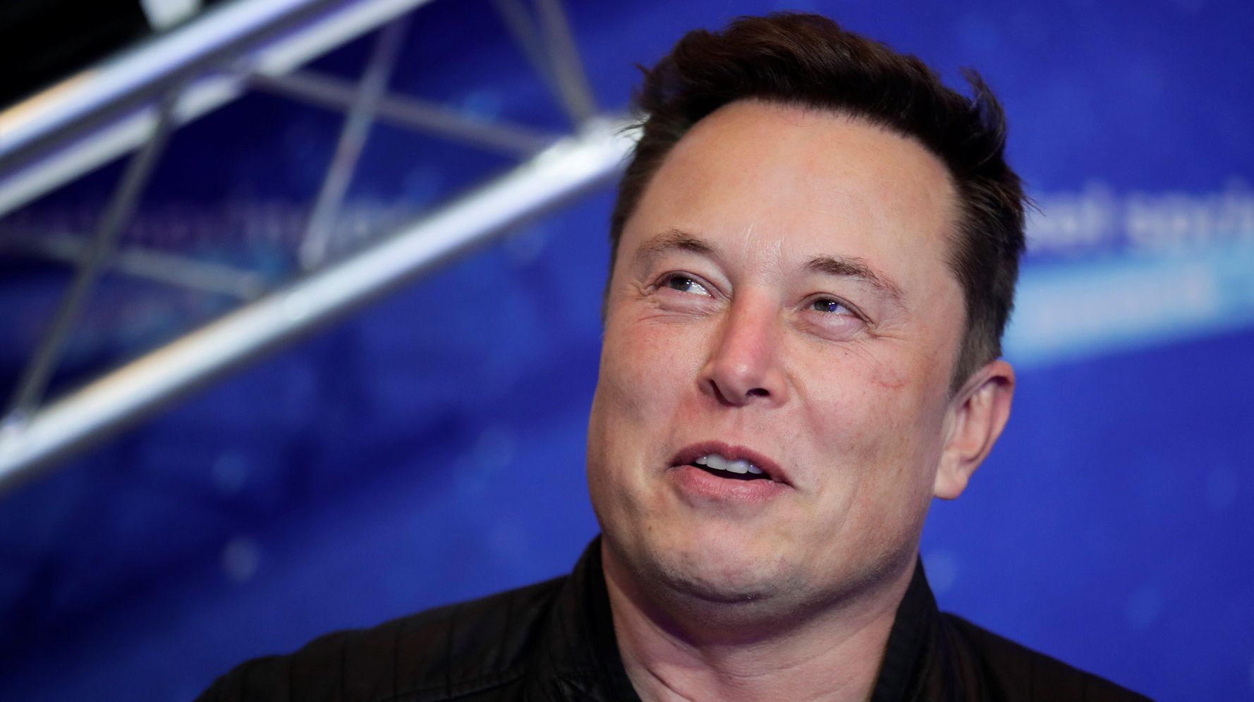 ‘SNL’ Cast Members Seem Pissed Off That Elon Musk Will Host