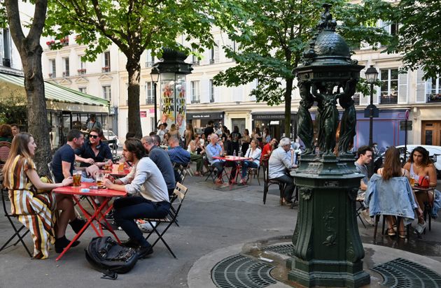 Une terrasse à Paris le 2 juin 2020.