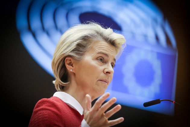 La présidente de la Commission européenne Ursula von der Leyen au causement européen, à Bruxelles, le 27 avril 2021.