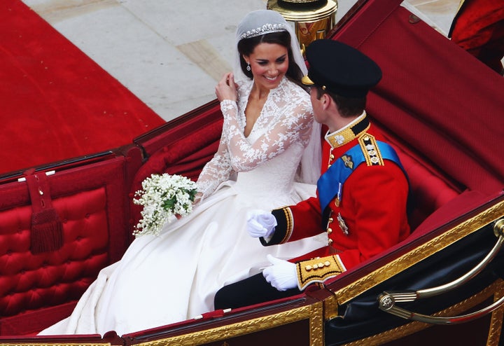 Le duc et la duchesse de Cambridge dans la voiture après leur mariage.