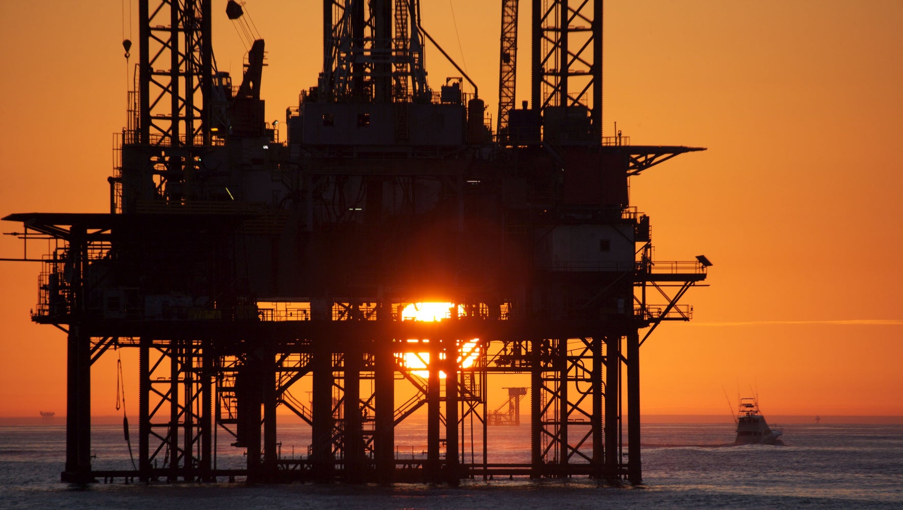 Emails Show Oil Lobby Mobilized Democratic Governors' Opposition To Biden Energy Order