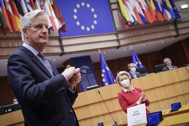 Michel Barnier et Ursula Von der Leyen au Parlement européen le 27 avril 2020