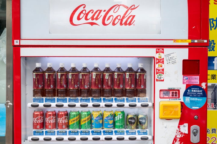 Una máquina expendedora de refrescos en China.