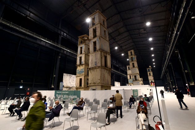 Εμβολιαστικό κέντρο στην Ιταλία