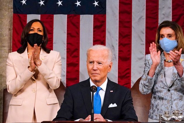 Kamala Harris, Joe Biden et Nancy Pelosi au Congrès au Capitole à Washington, le 28 avril 2021.